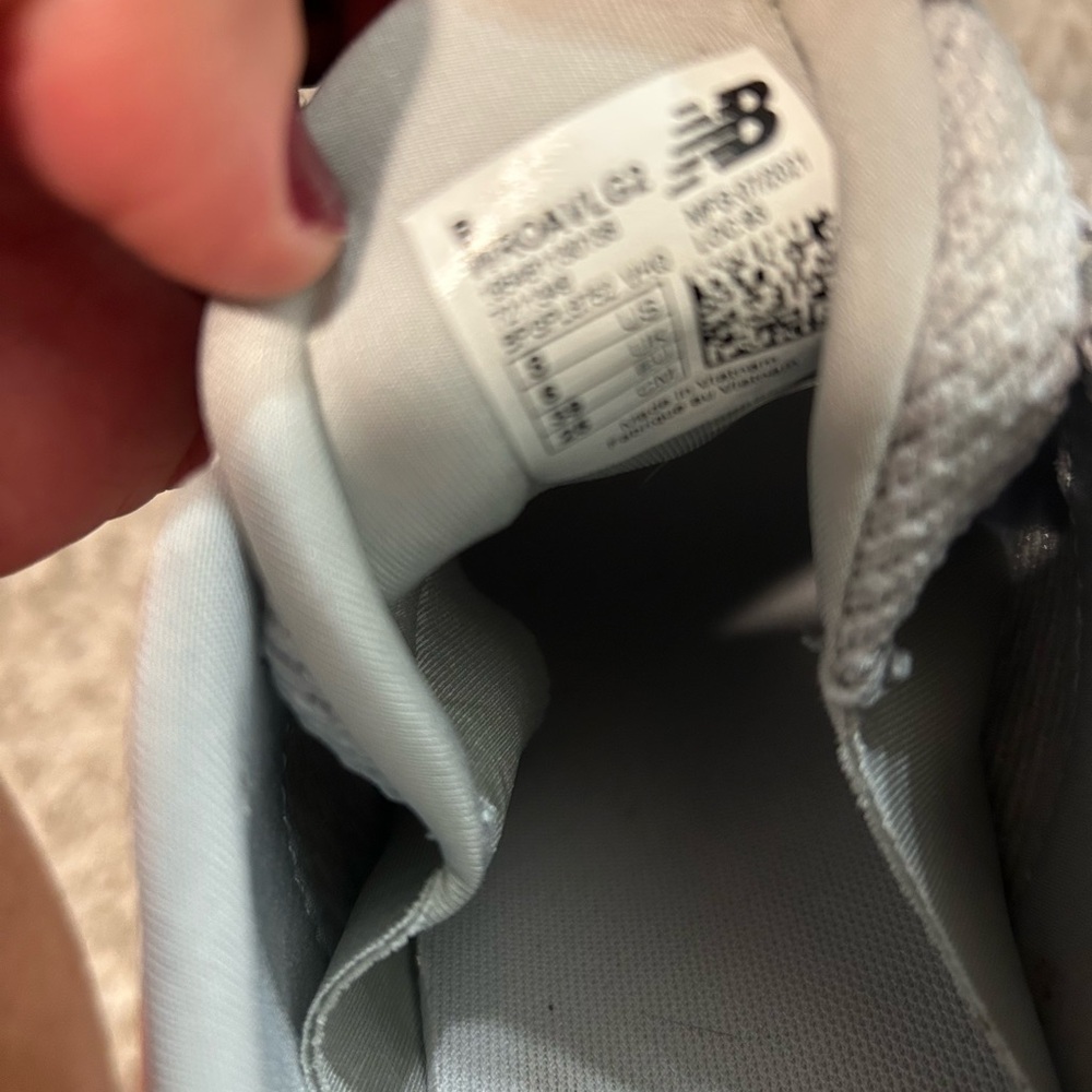 New Balance Light Gray Sneakers - Picture 5 of 5